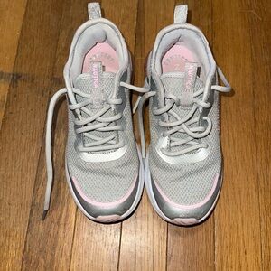 Nautica tennis shoes